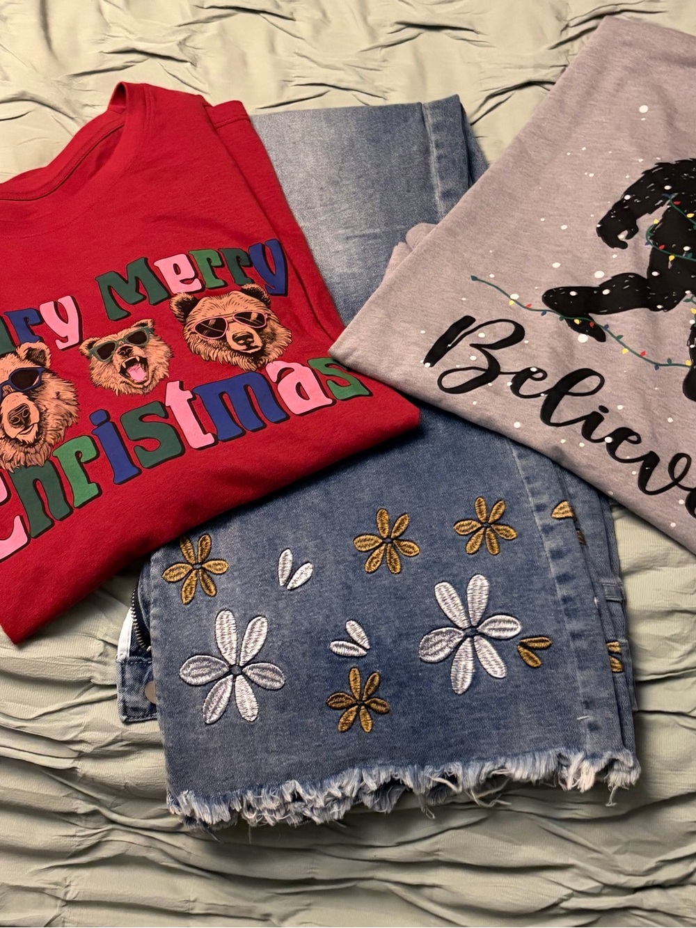 BUNDLE DEAL:Women’s floral accent jeans & TWO Christmas LS Tshirts